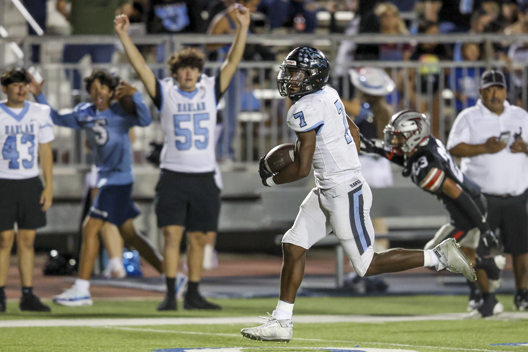 deaf-harlan-football-player-tries-to-level-the-playing-field