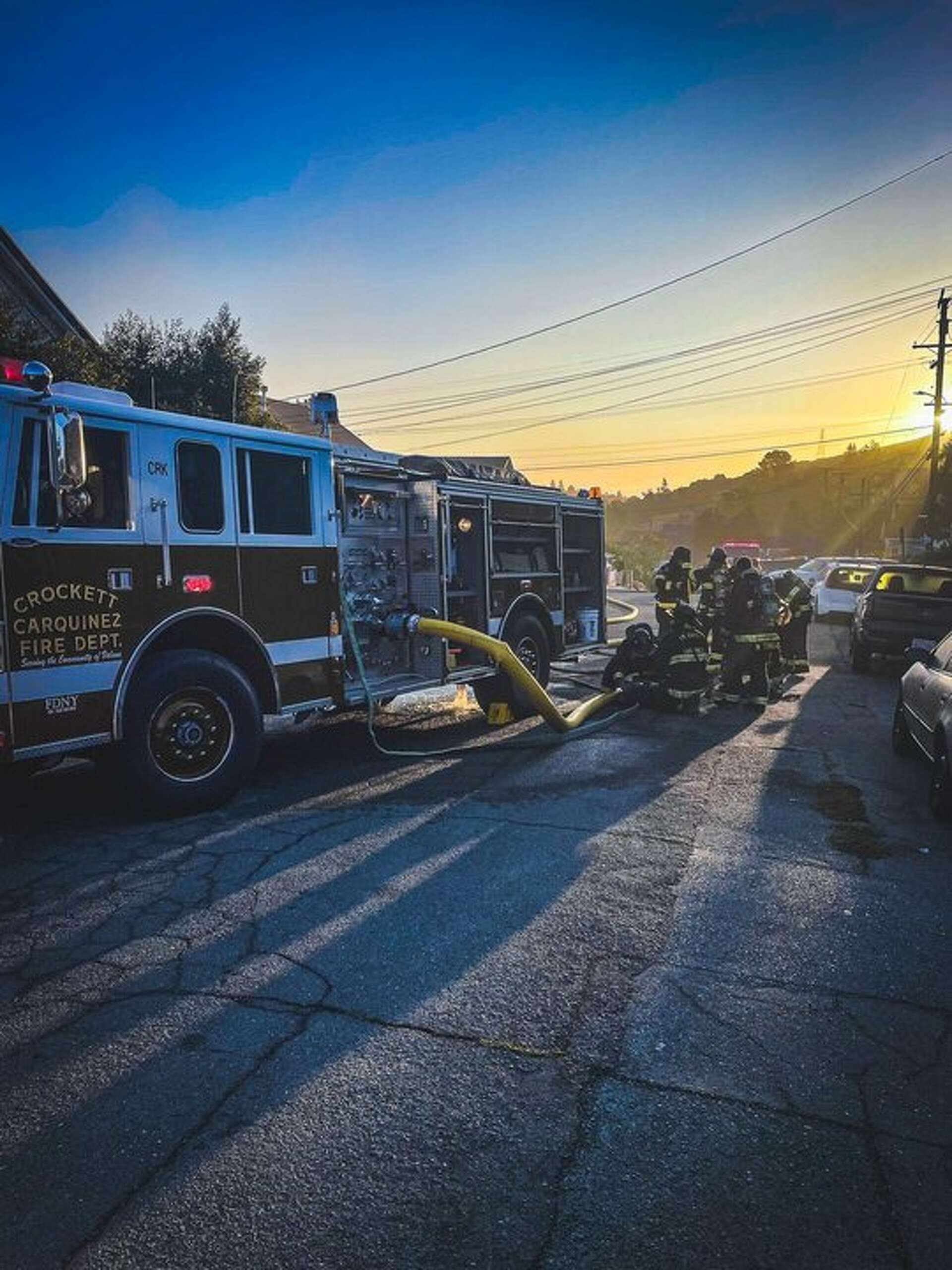 Man found dead after fire breaks out in East Bay duplex