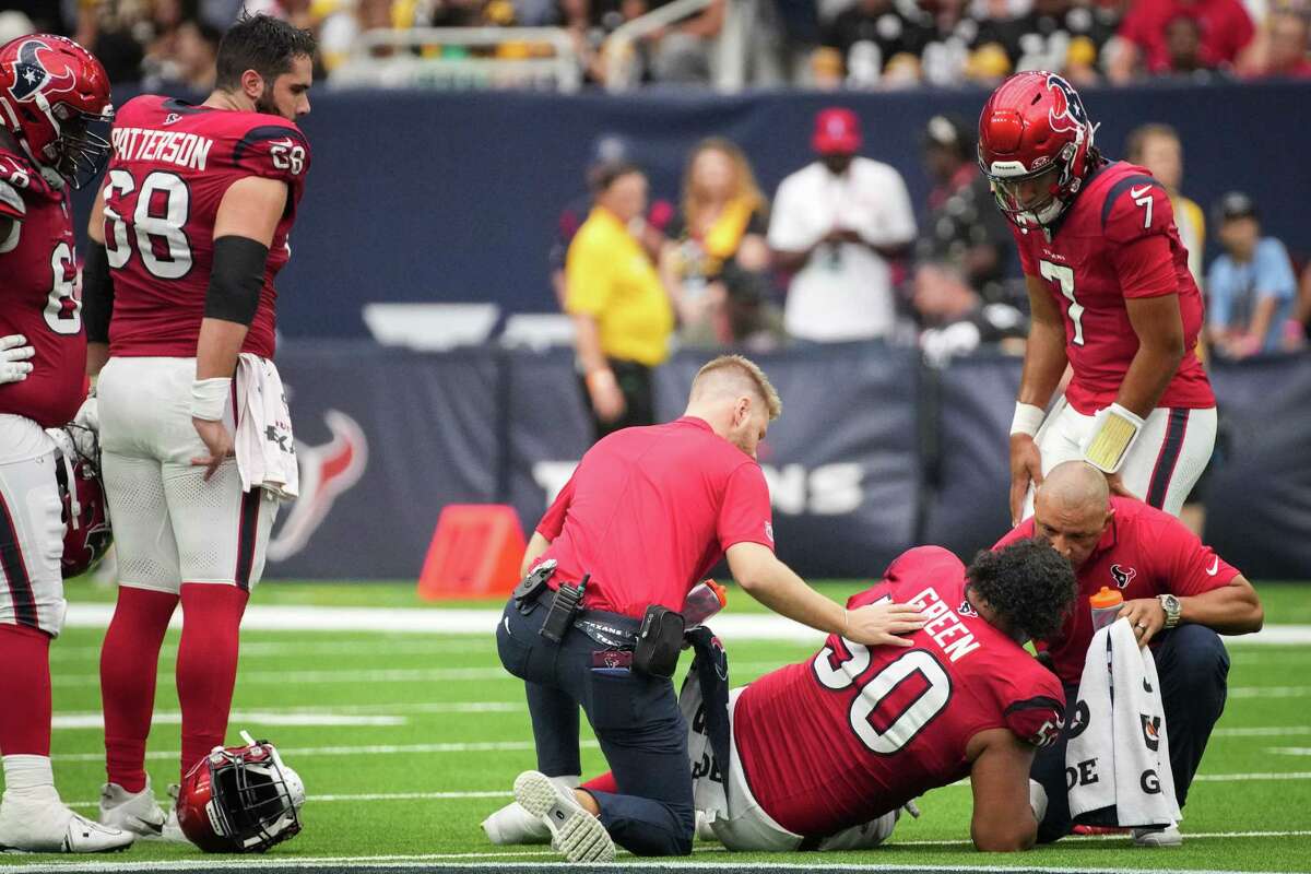 Houston Texans guard Kendrick Green tears meniscus in knee