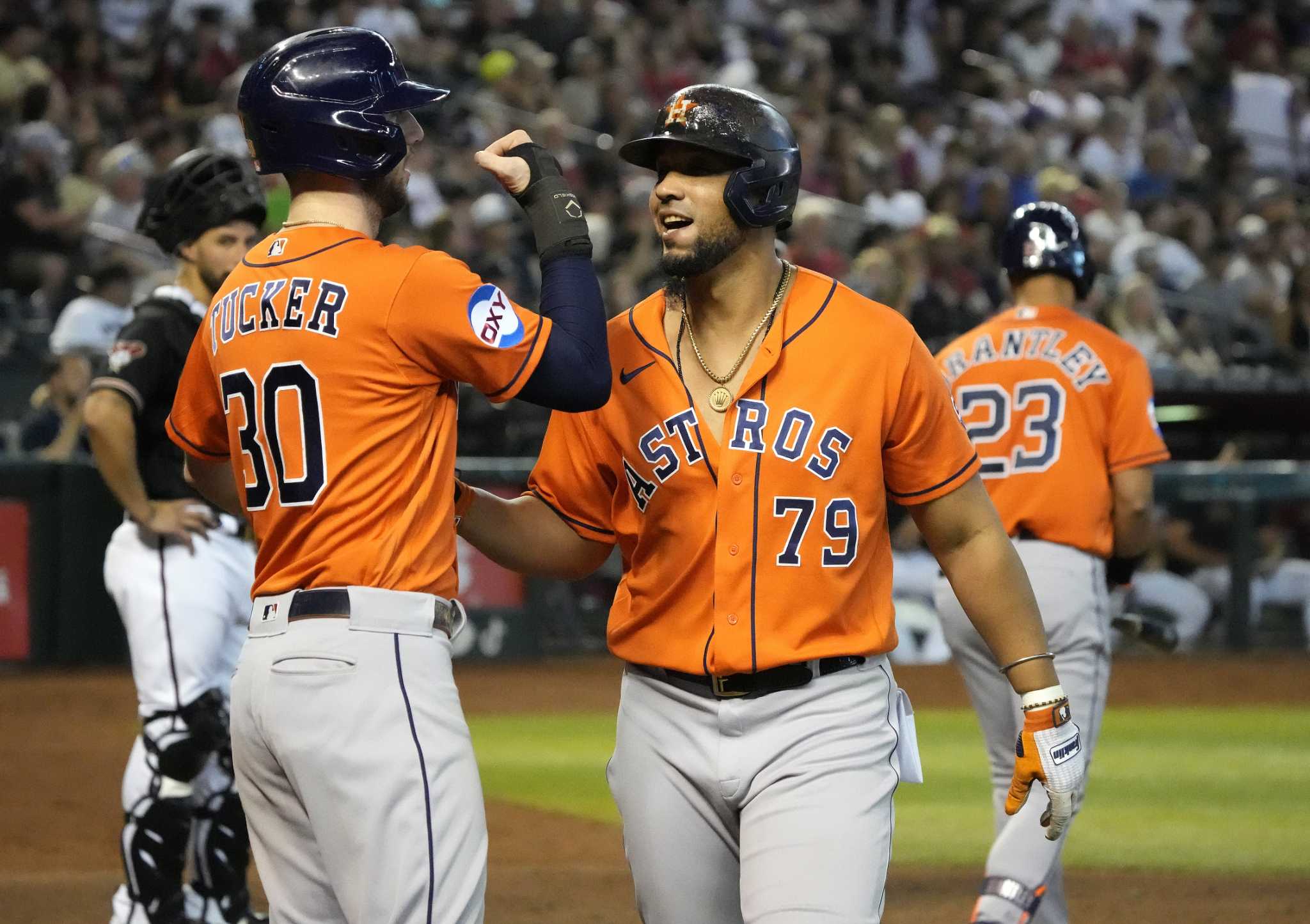 Astros' playoff hopes come down to the season's final week