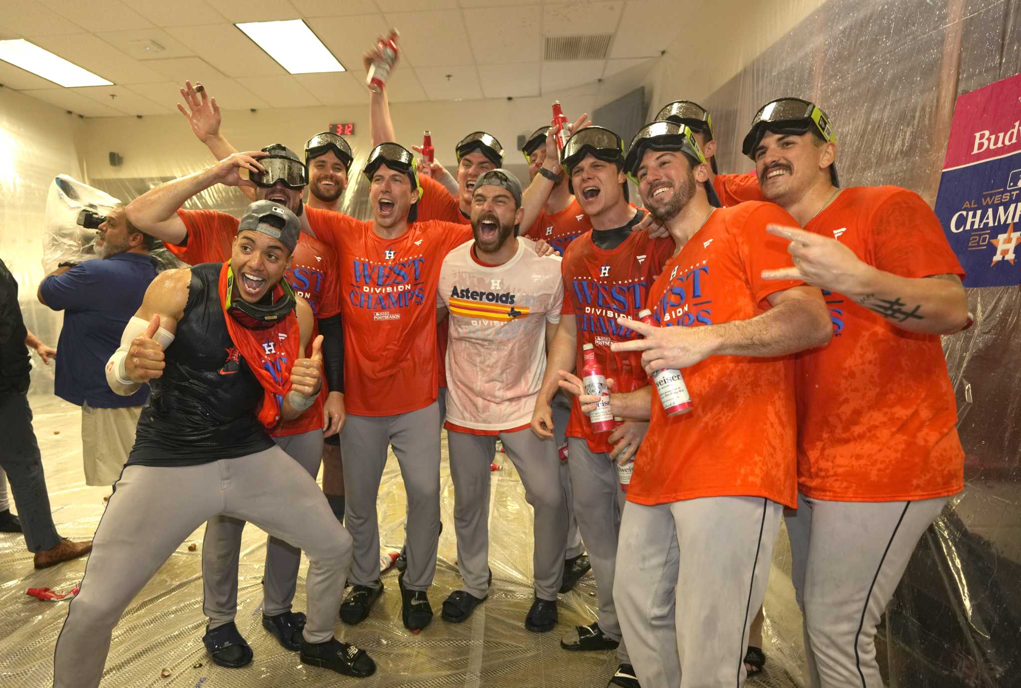 Stream 2023 Al West Division Champions Houston Astros Shirt by