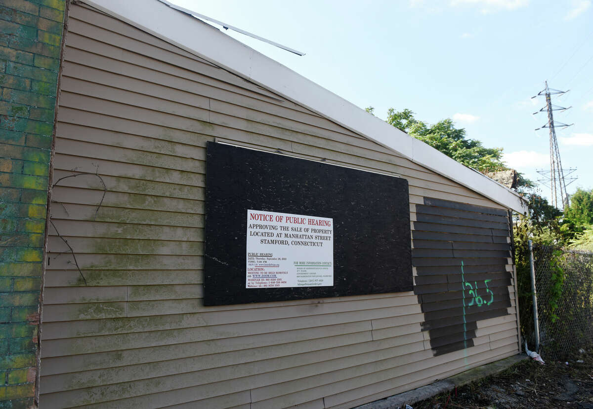 Stamford board OKs sale of two small parcels near I95 overpass