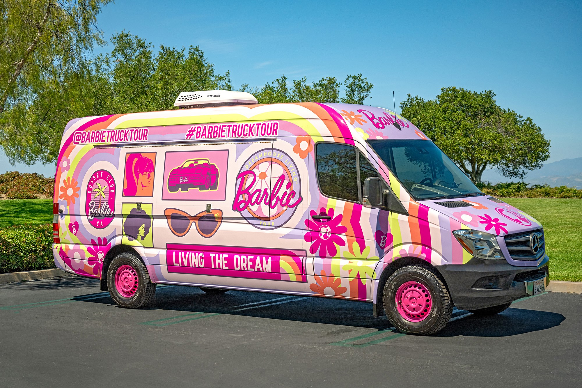 See the new merch you'll be able to grab when the Hello Kitty Cafe Truck  hits San Antonio this weekend