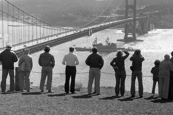 San Francisco Giants' City Connect uniforms feature Golden Gate Bridge, fog  - The Athletic