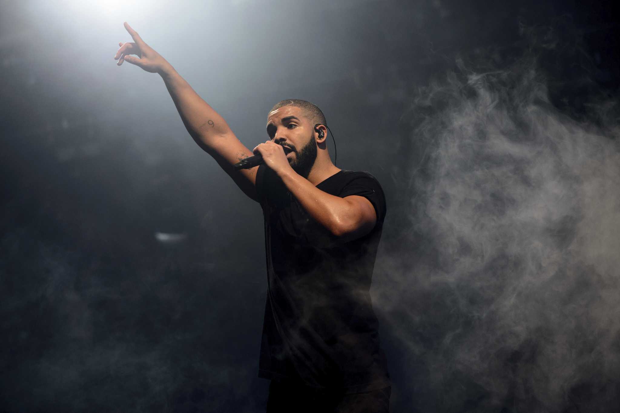 Drake pauses music career to deal with 'craziest' health issues