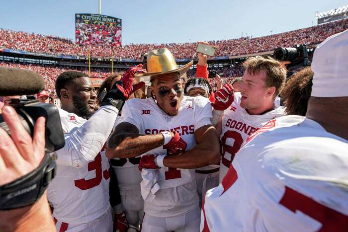 Palczewski Picked for Outland Trophy Watch List - University of