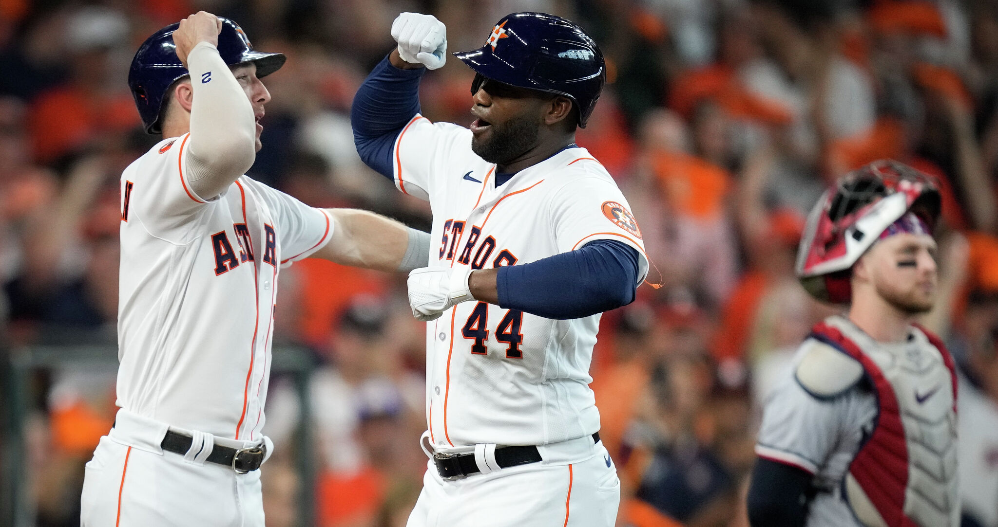 Astros Pounce on Yankees' Mistakes in Game 3, Move Closer to ALCS