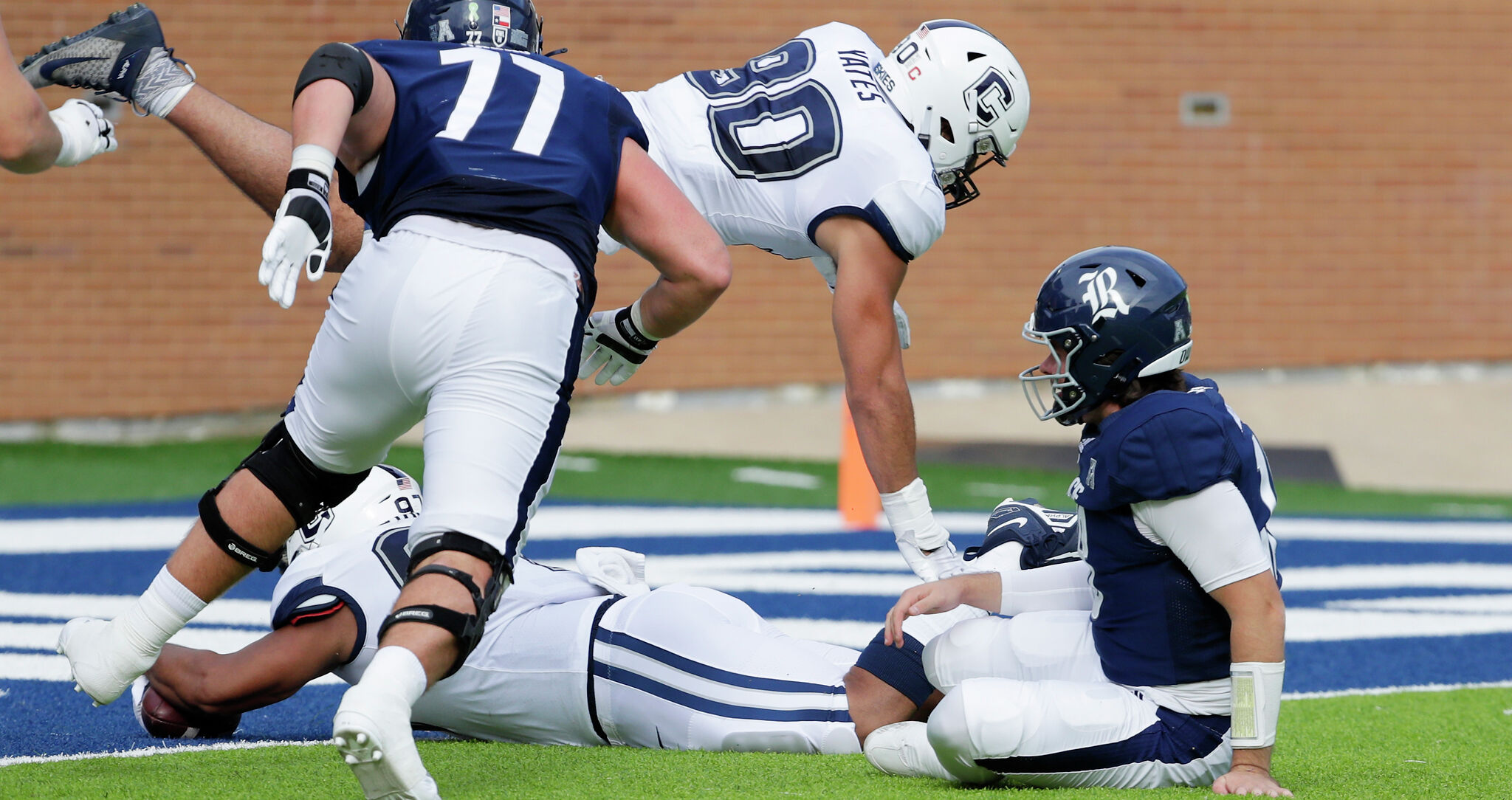 UConn's leading rusher no longer part of the team 