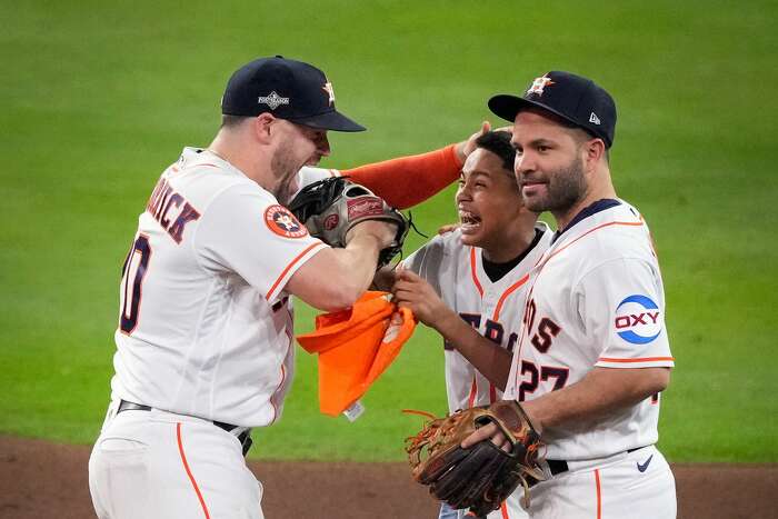 Valdez fans 12, sends Ohtani to 1st loss in Astros' 3-1 win