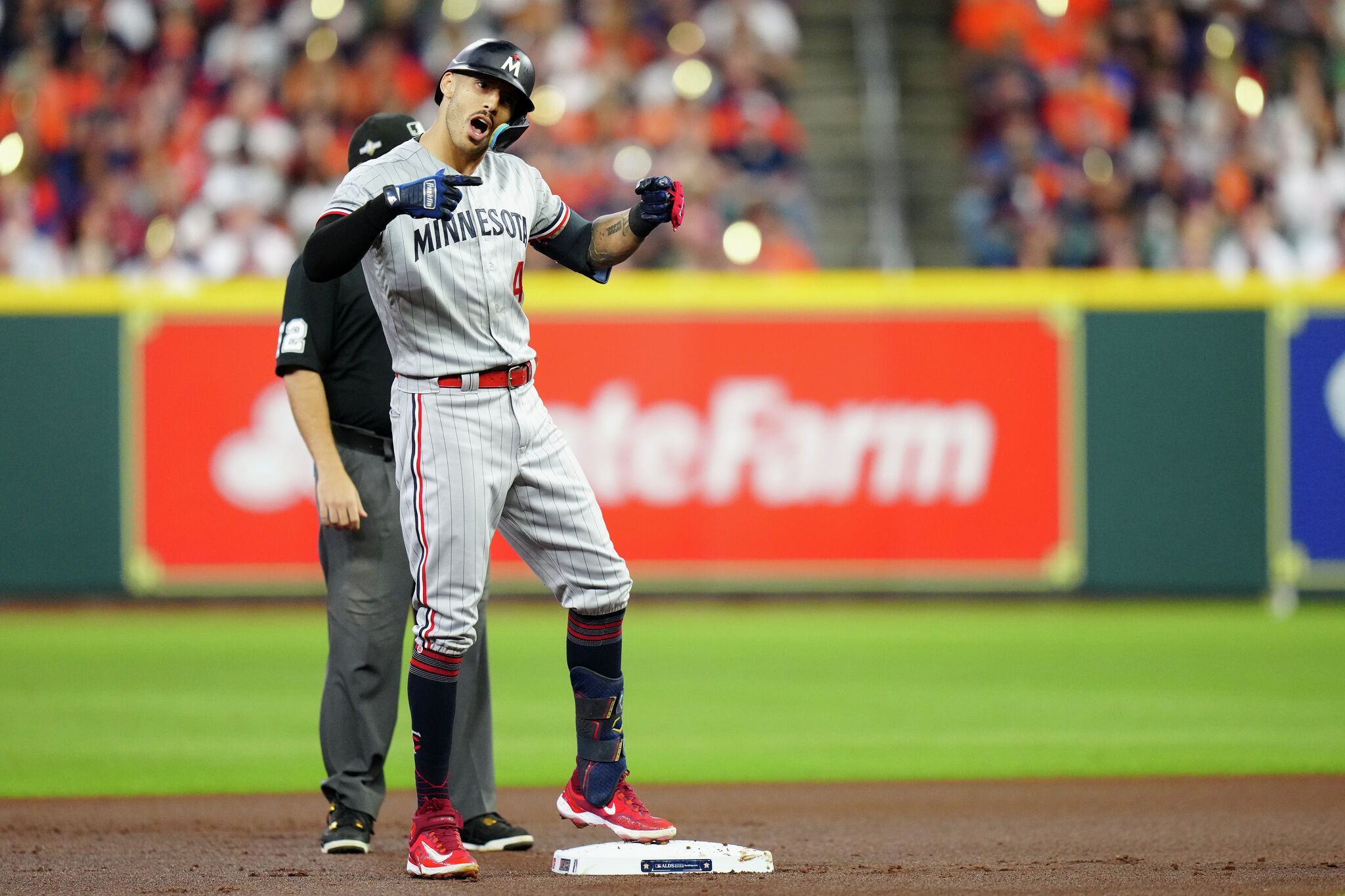 Astros lead American League Division Series against Twins 1-0 after  Alvarez, Altuve early home runs - ABC13 Houston