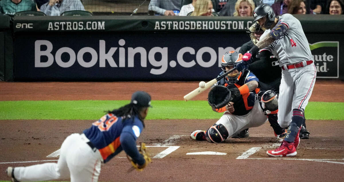 Astros vs. Twins ALDS: Carlos Correa drives in 3 Minnesota runs off of  Framber Valdez to tie series in Game 2 - ABC13 Houston