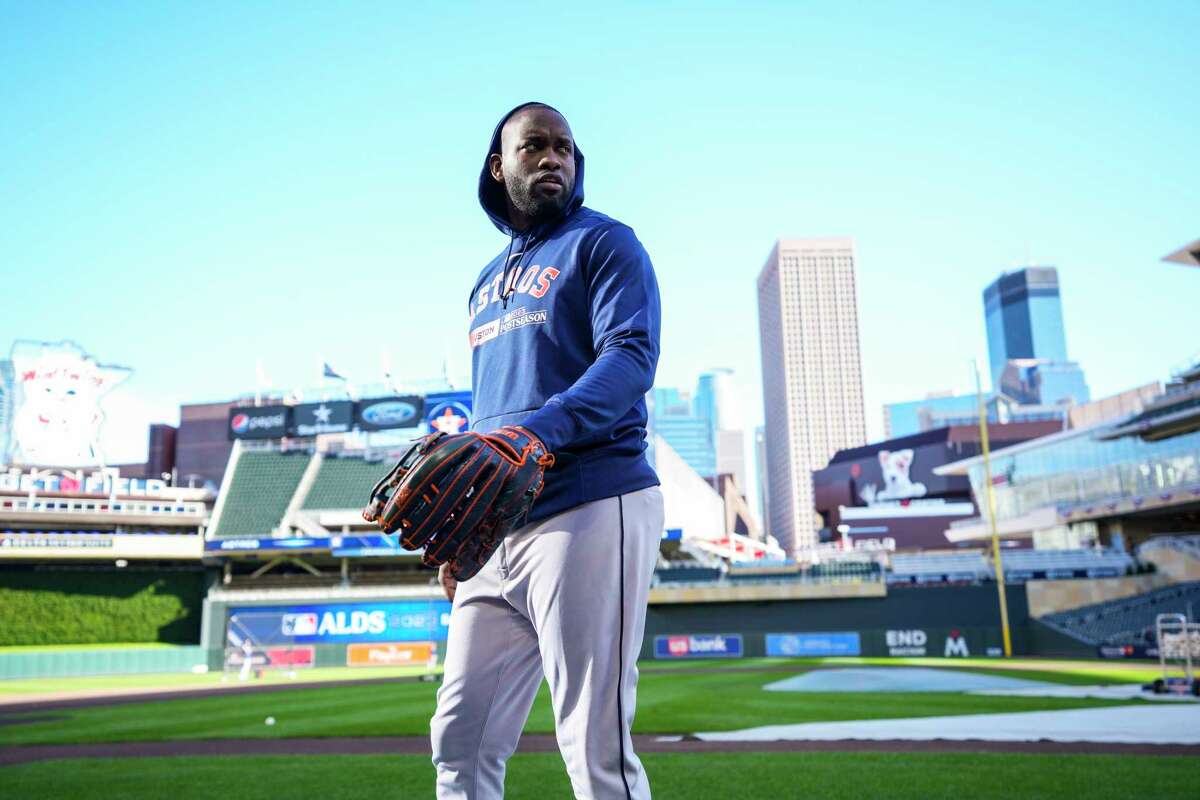 Twins work out at Target Field ahead of ALDS Game 3