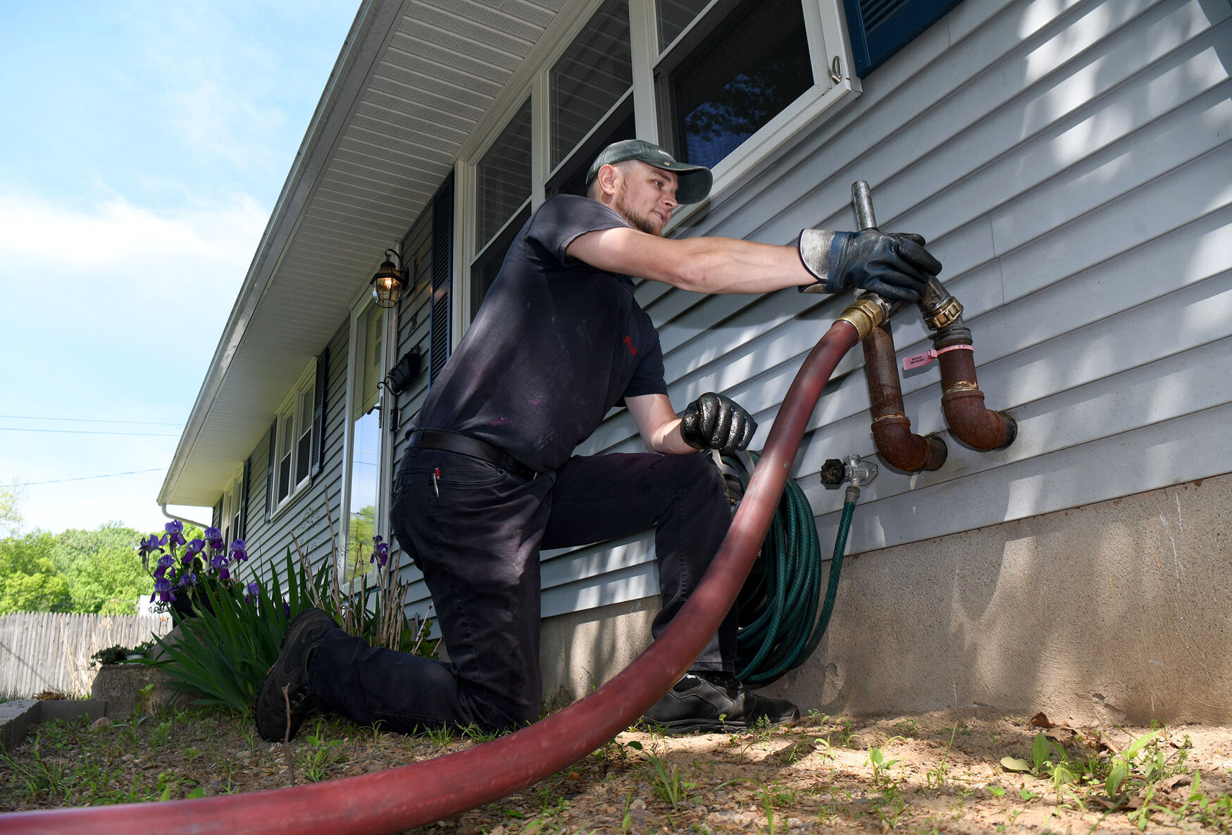 CT Operation Fuel pauses applications for help with home heating