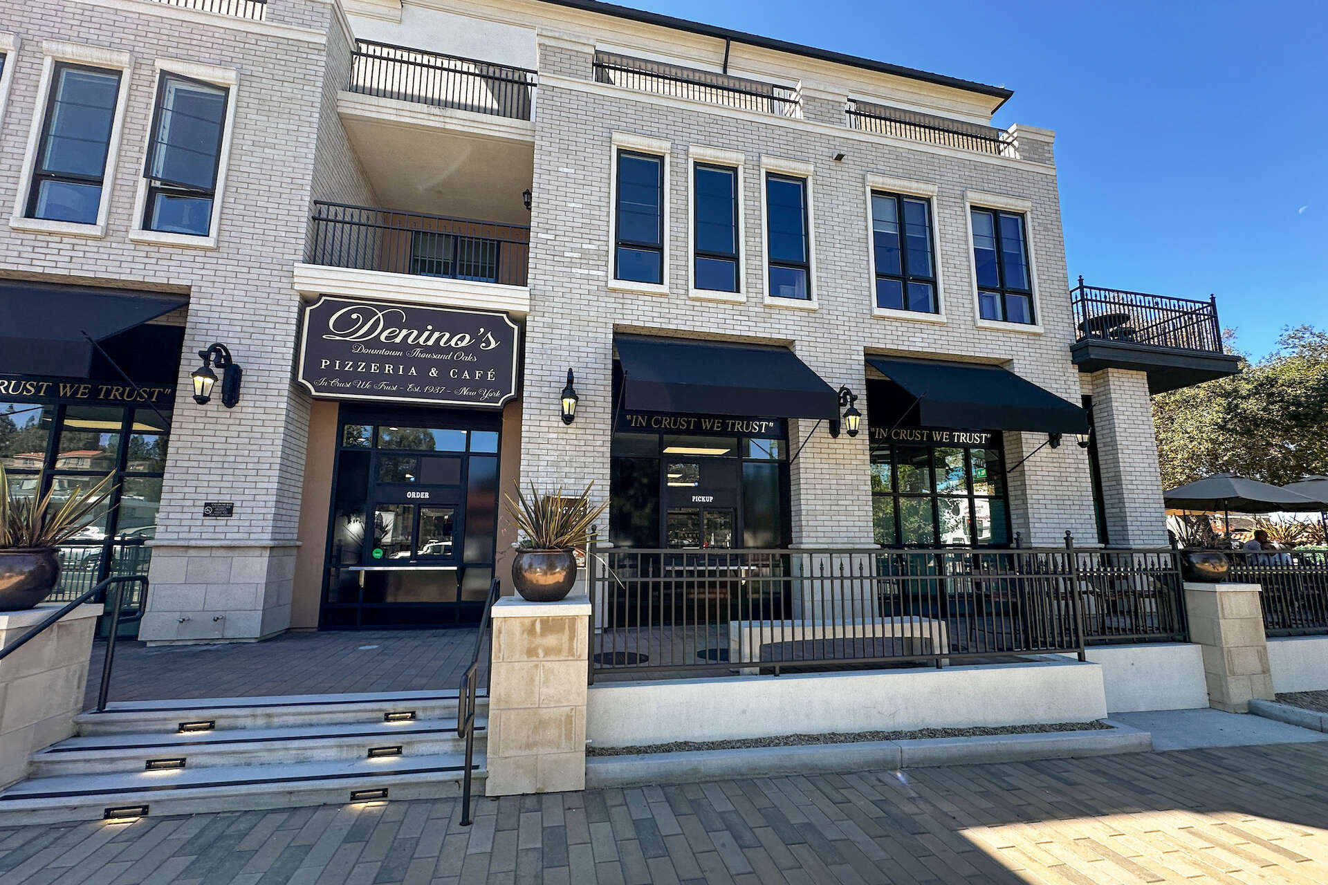 How a beloved New York pizza place ended up in the California suburbs