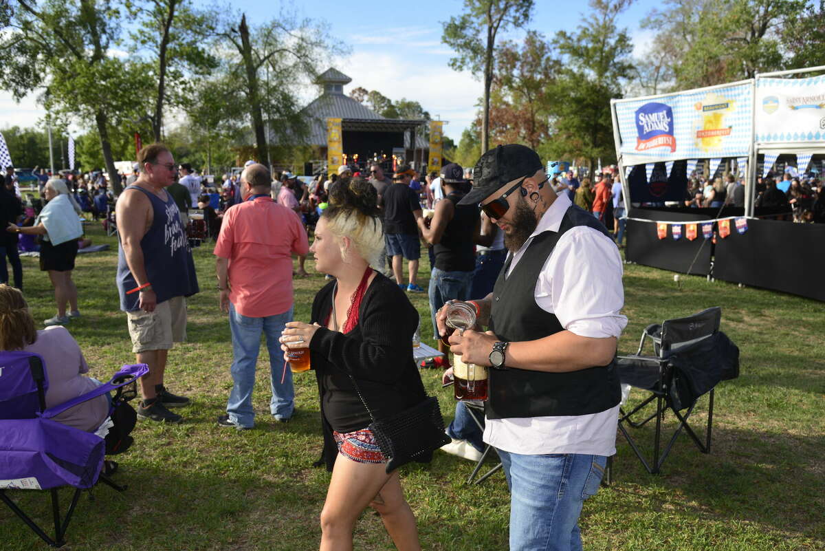 Beaumont Oktoberfest gathers revelers at Rogers Park