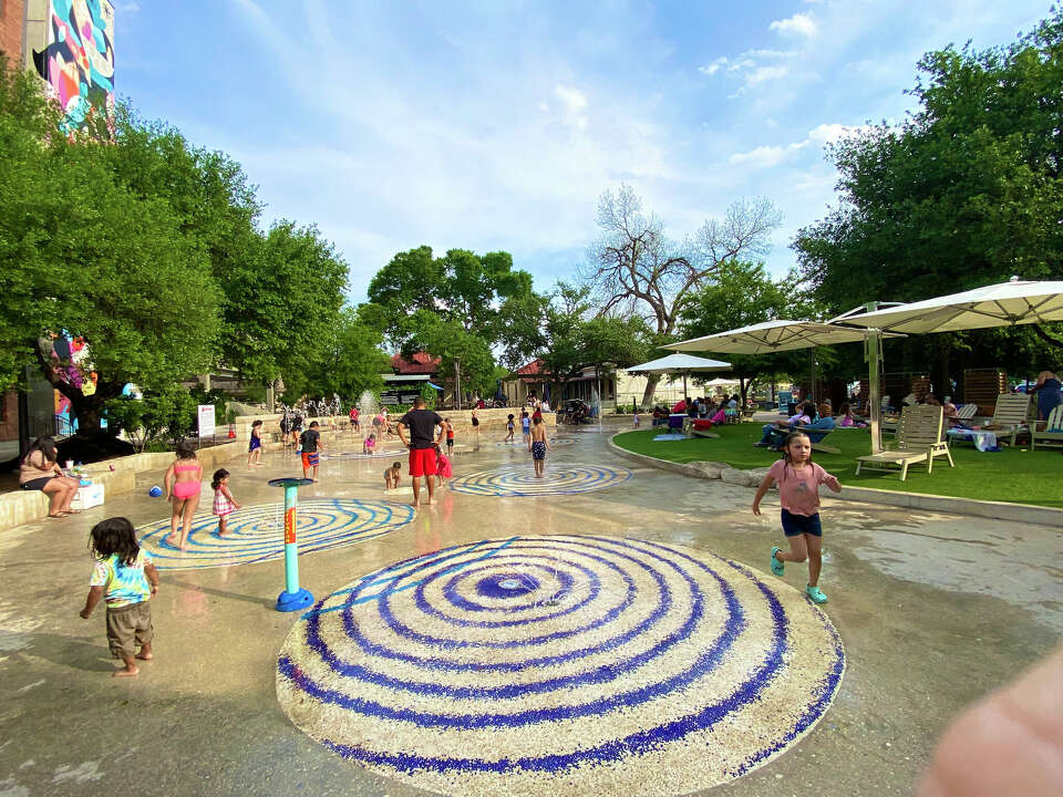 Yanaguana Garden - Hemisfair children's play and community space photo 2