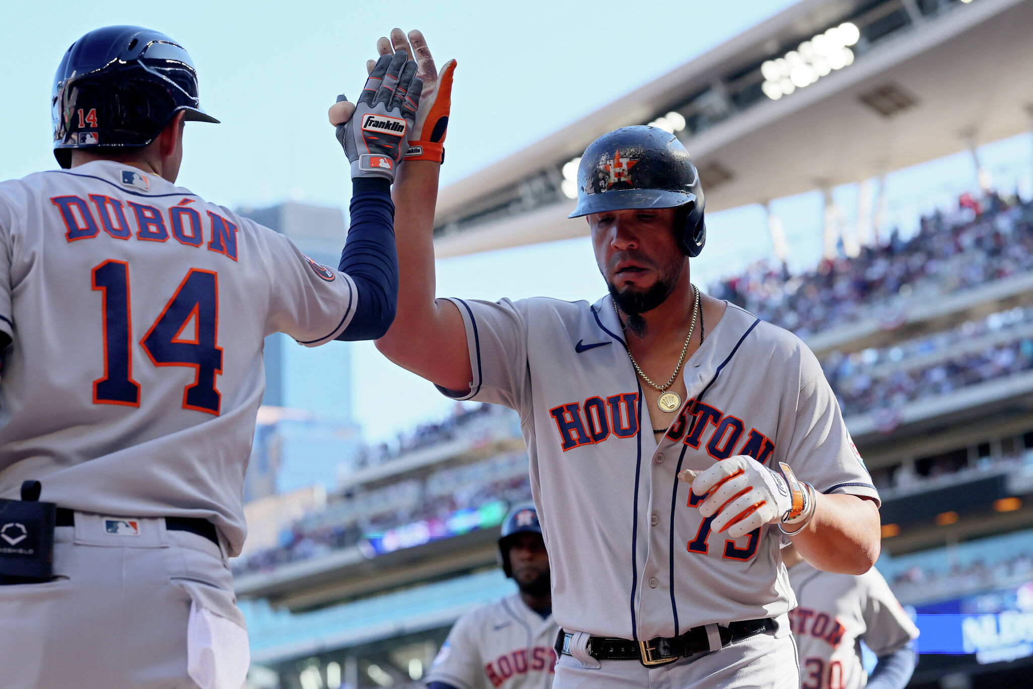 WATCH: Jose Abreu's bat wakes up vs. Rangers with HR blasts