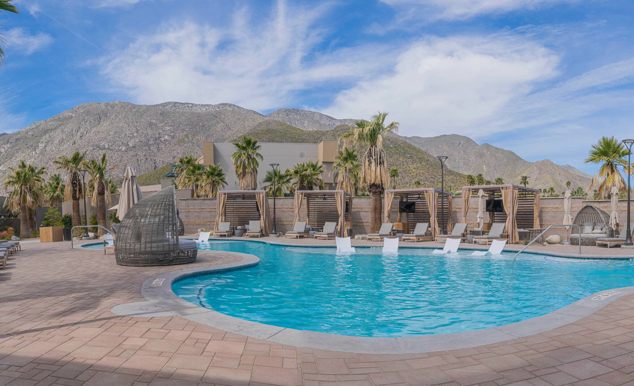 The natural hot spring in Palm Springs whose water is 12,000 years old