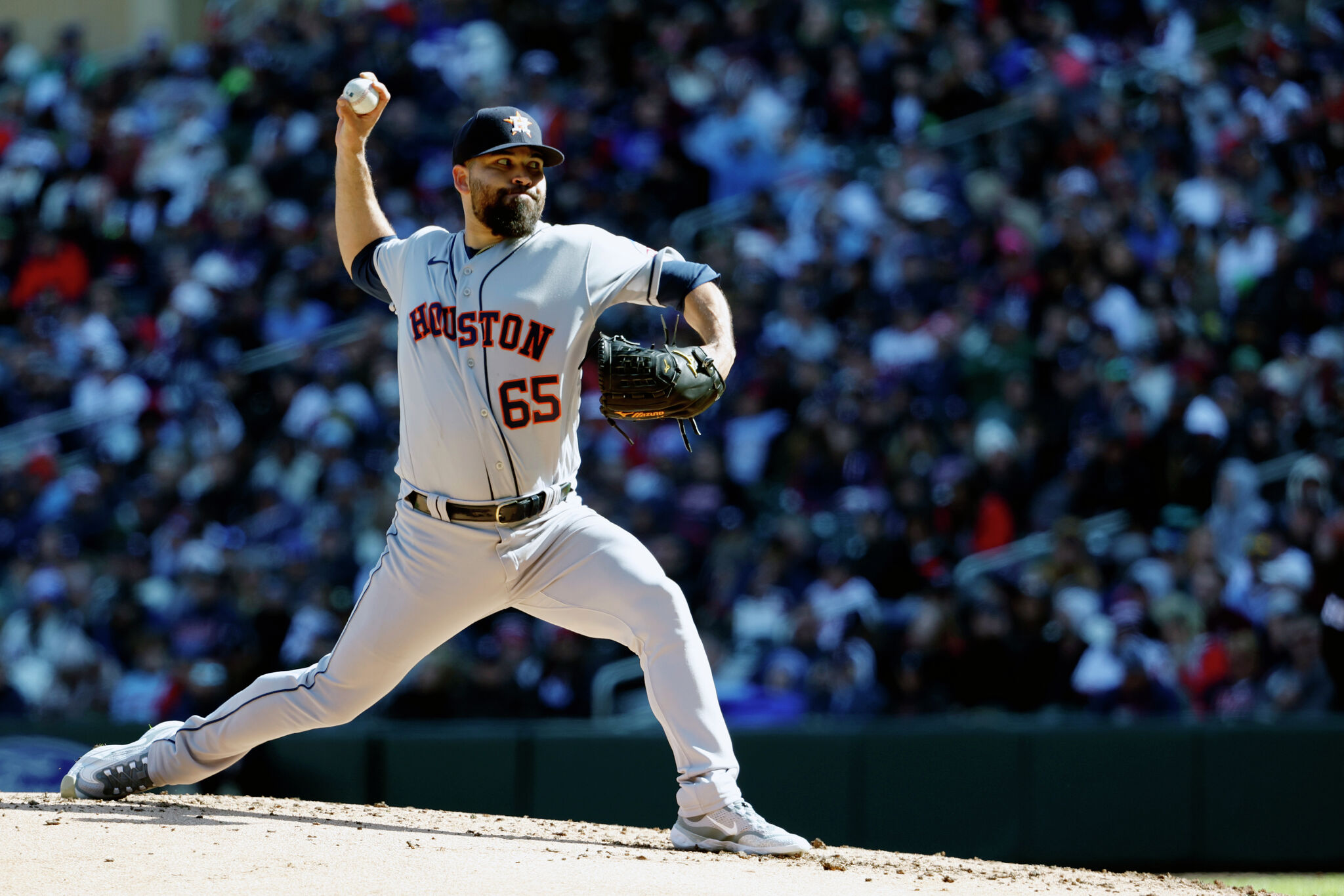 Astros name starter for Game 4 vs. Twins, but when is first pitch?