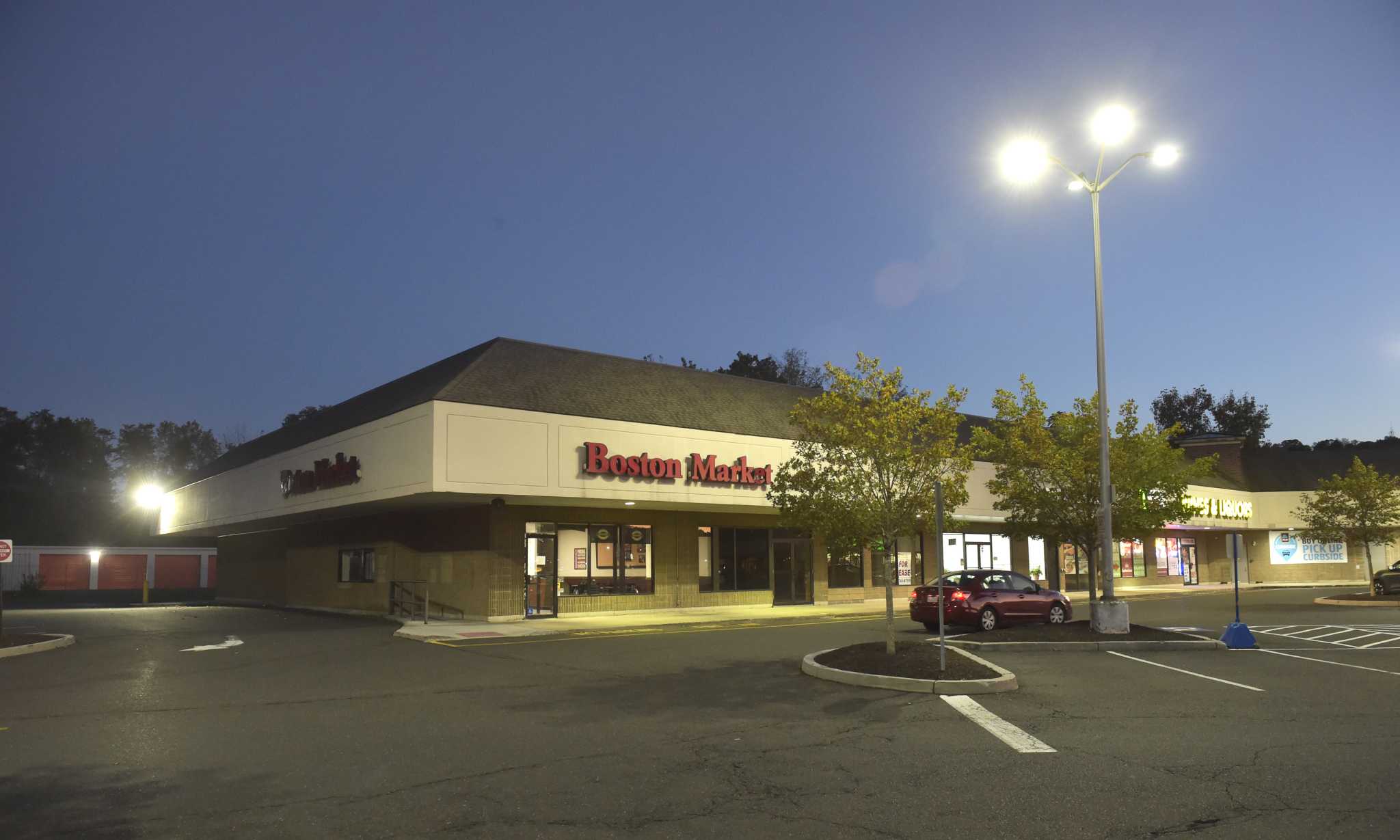 Shah’s Halal Food to open in Danbury at former site of Boston Market; its 7th CT location