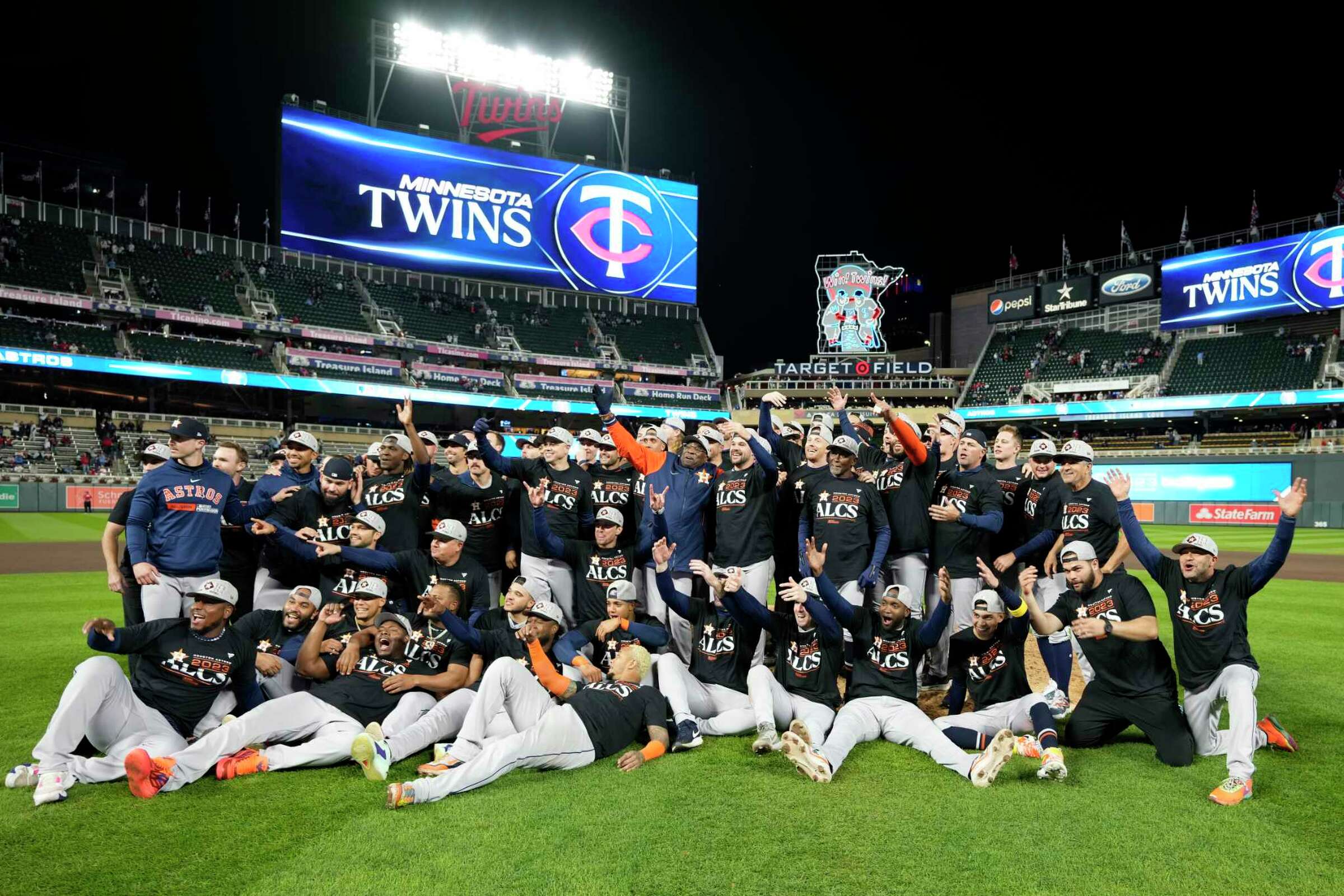 Houston Astros: Five Key Moments In ALDS Game 4 Win Over Twins