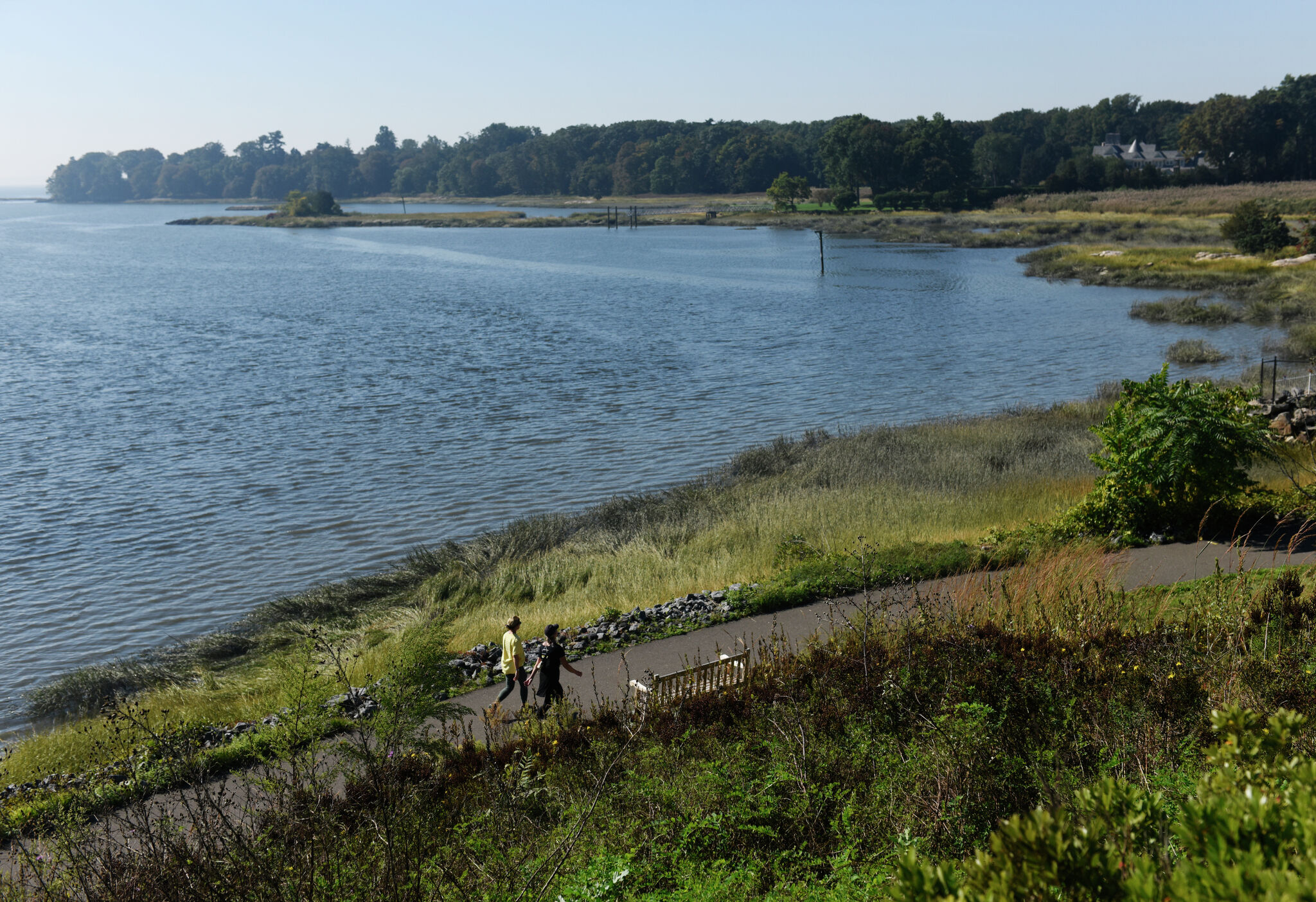 CT weather remains dry and sunny before weekend showers, NWS says