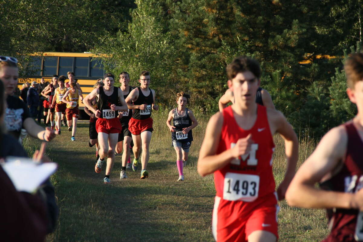 Harbor Beach boys, Caro girls cross country winners of Ubly invite
