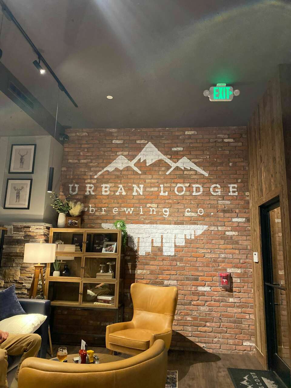 Urban Lodge Brewing opens its Hartford location on Pratt Street