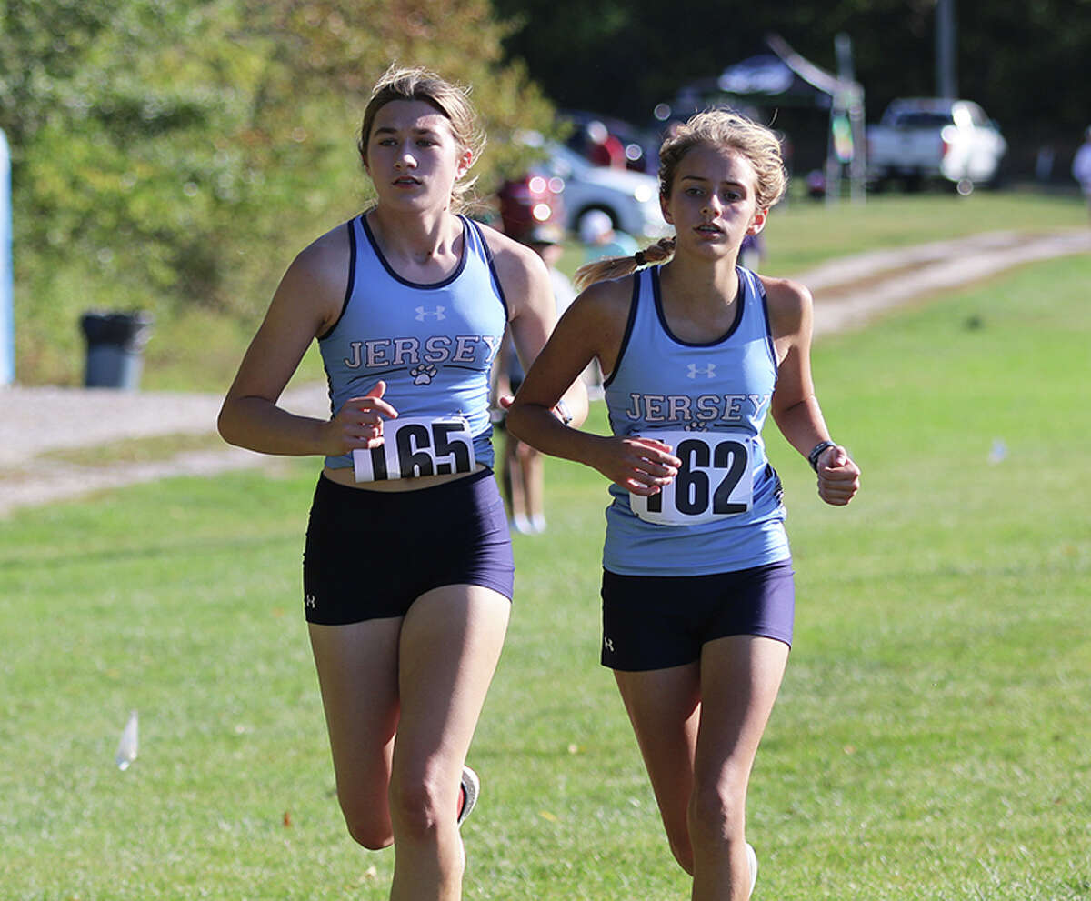 Max Effort Propels CM Cross To Repeat As MVC Champion