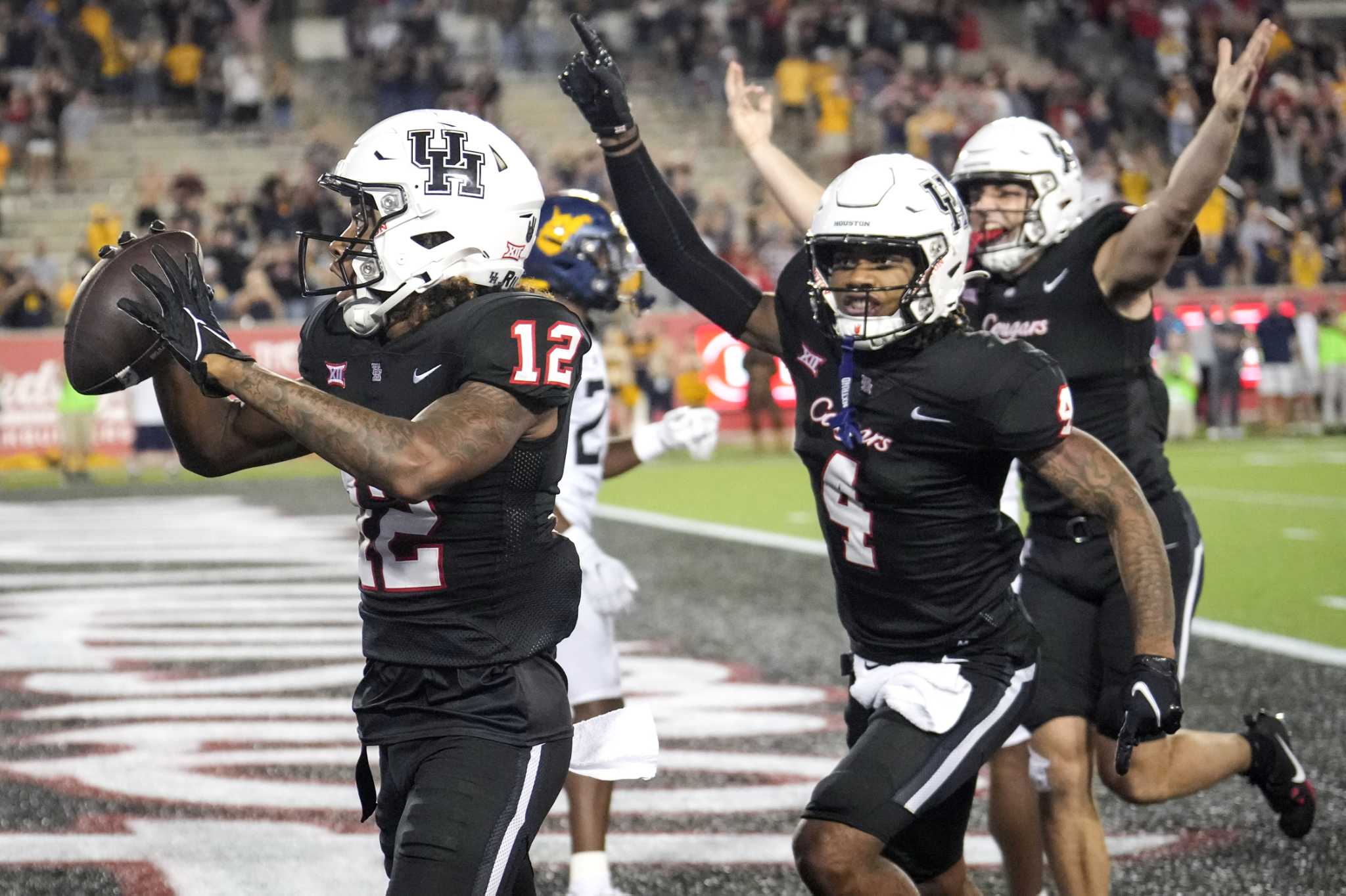 Twelve seconds to victory. How UH beat West Virginia on Hail Mary