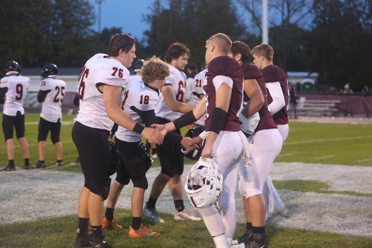 Ubly football handily defeat Cass City in Week 8, 428