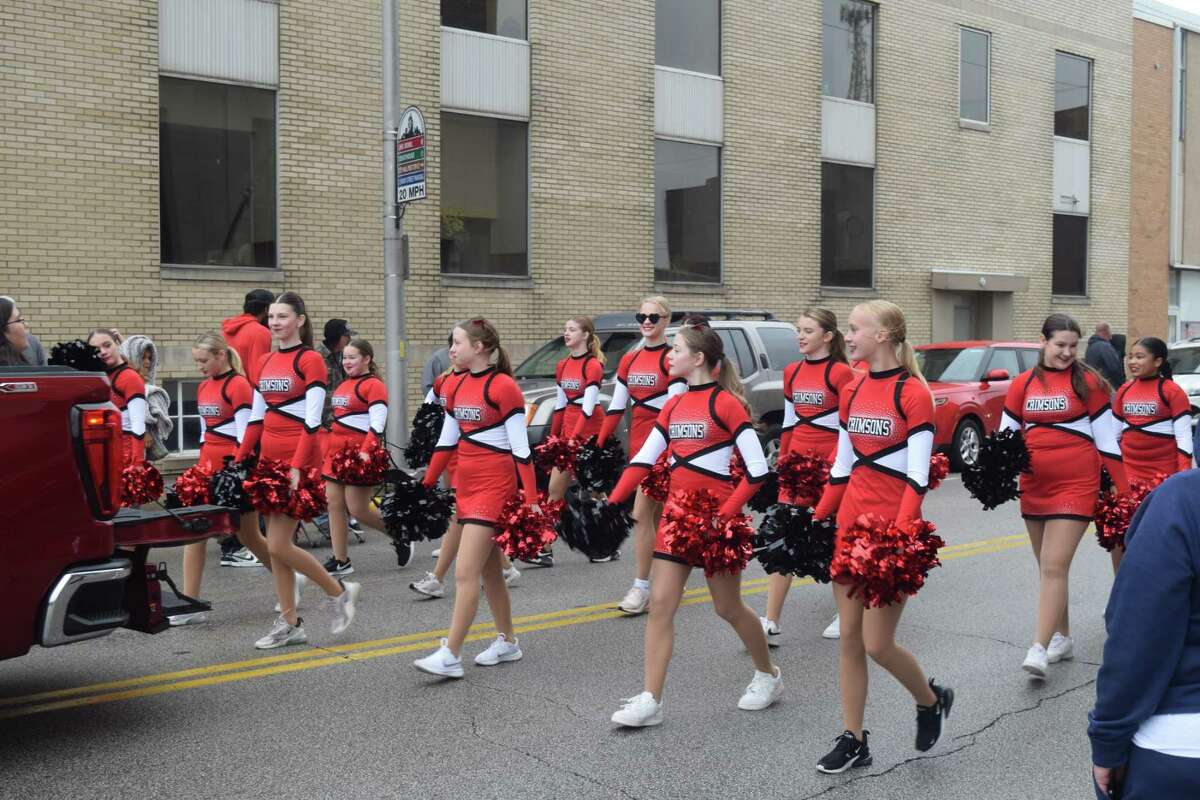 Illinois College homecoming parade