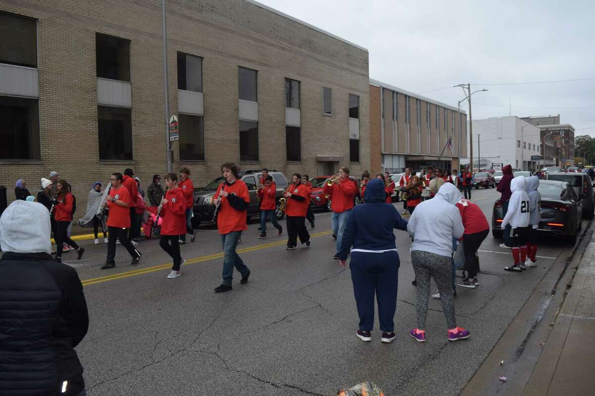 Illinois College parade