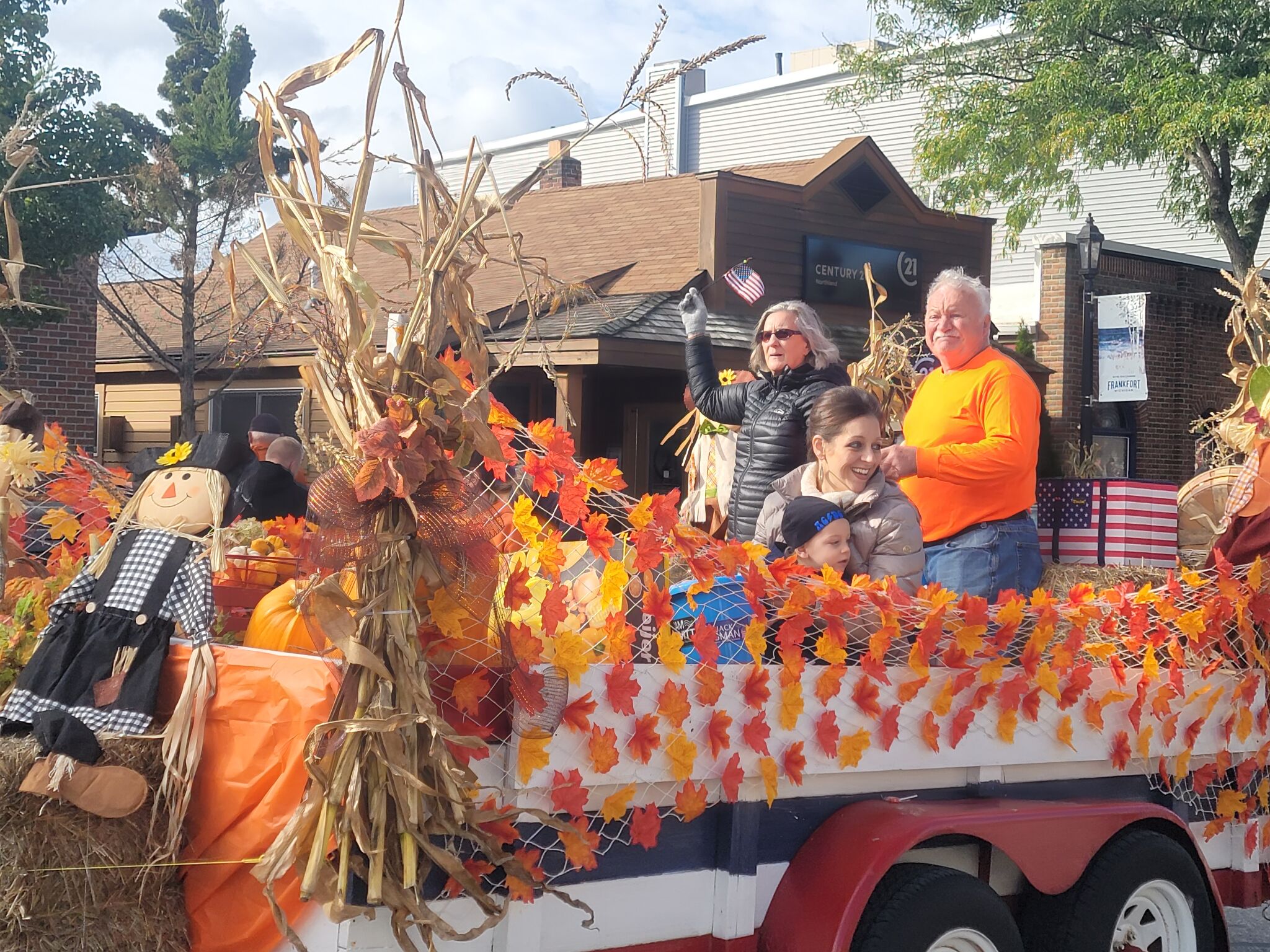 Frankfort fall festival features Scottville Clown Band, giant pumpkins