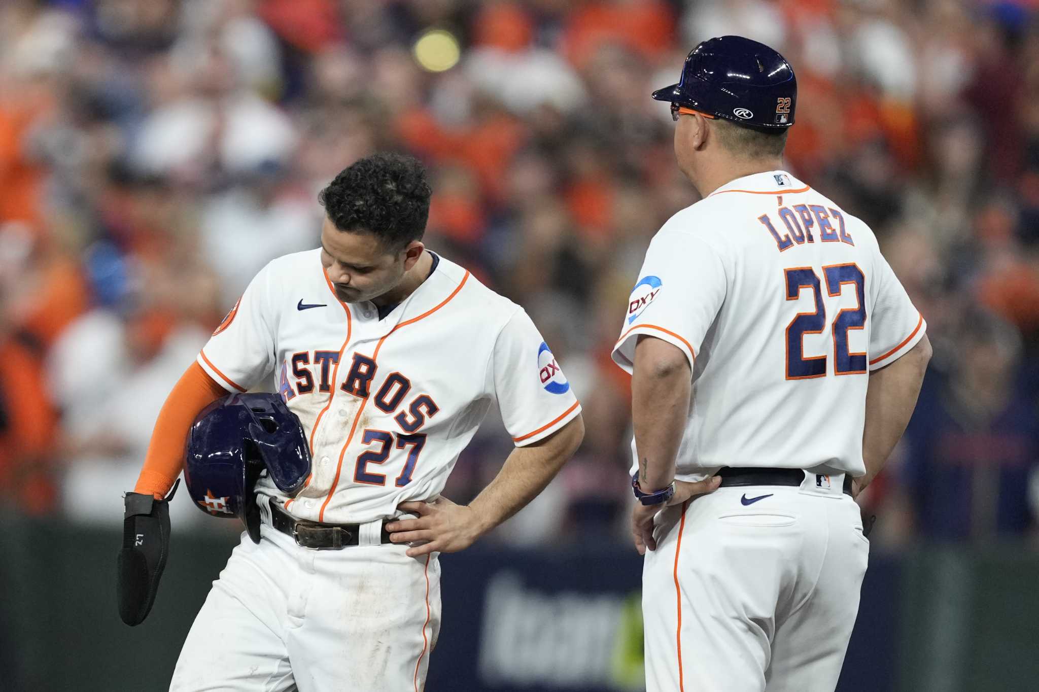 Jose Altuve gives jersey to young fan after Astros loss