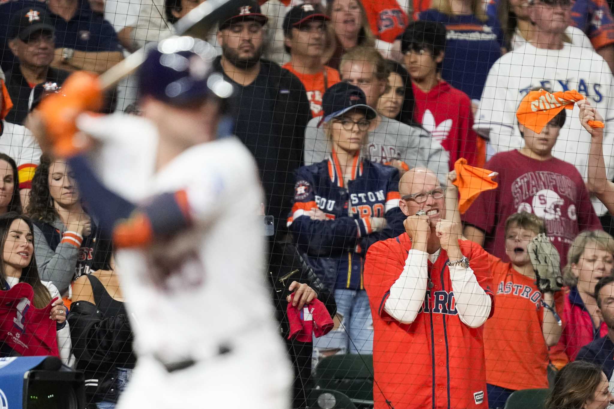 PHOTOS: Houston Astros fans gear up for Game 6 of ALCS