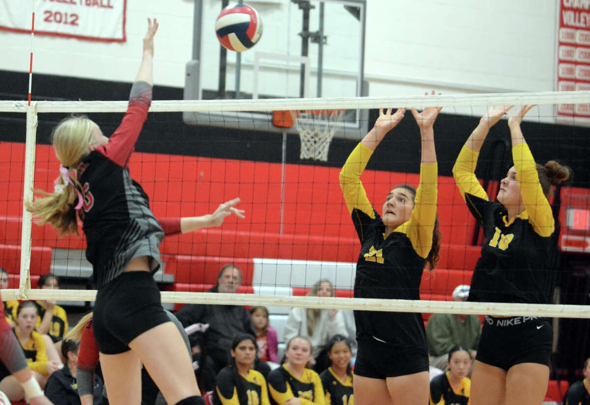 Amity High School volleyball sweeps Cheshire, denies Bavone No. 600