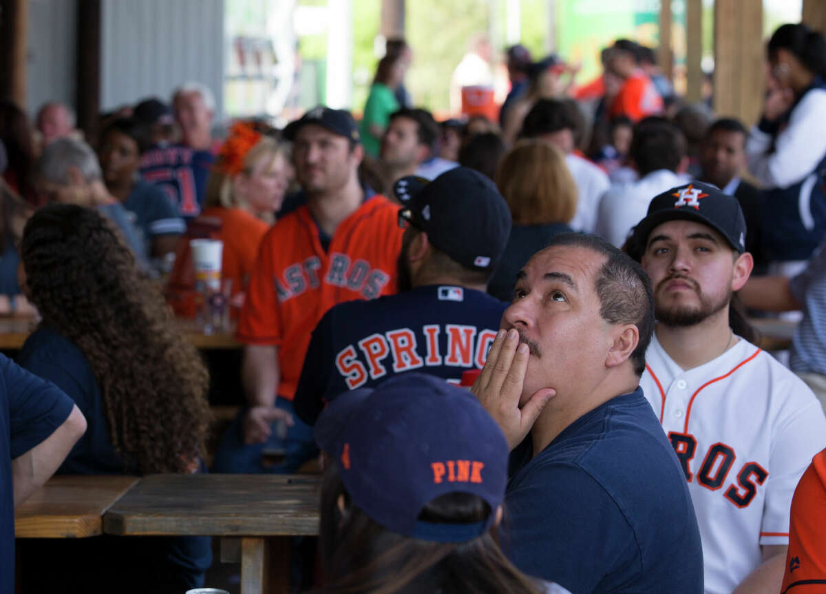 Astros v. Rangers: Houston bars to watch the baseball playoffs