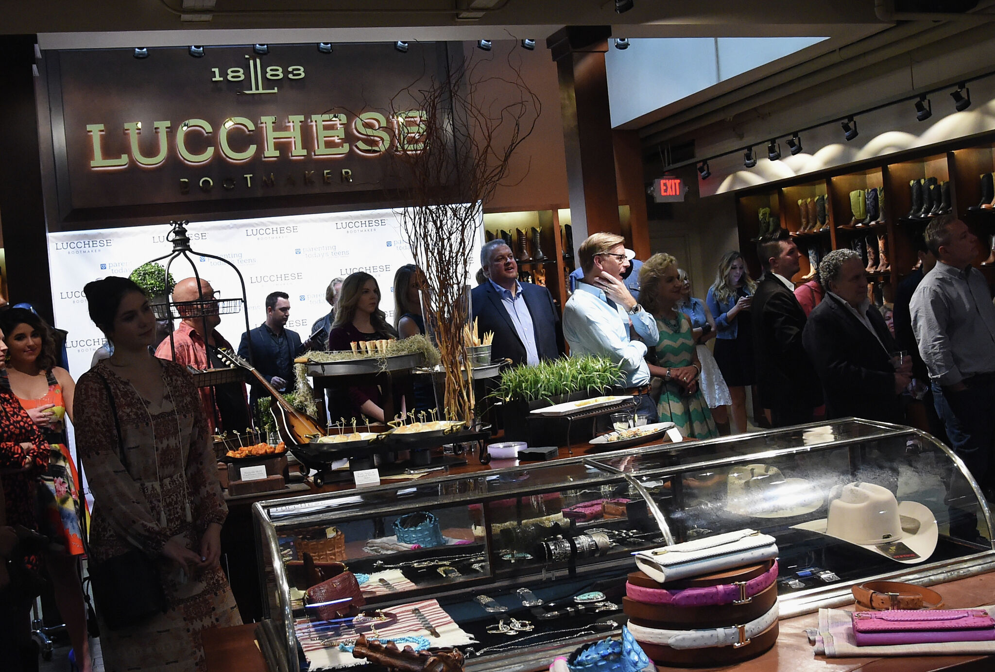 Lucchese hot sale factory seconds