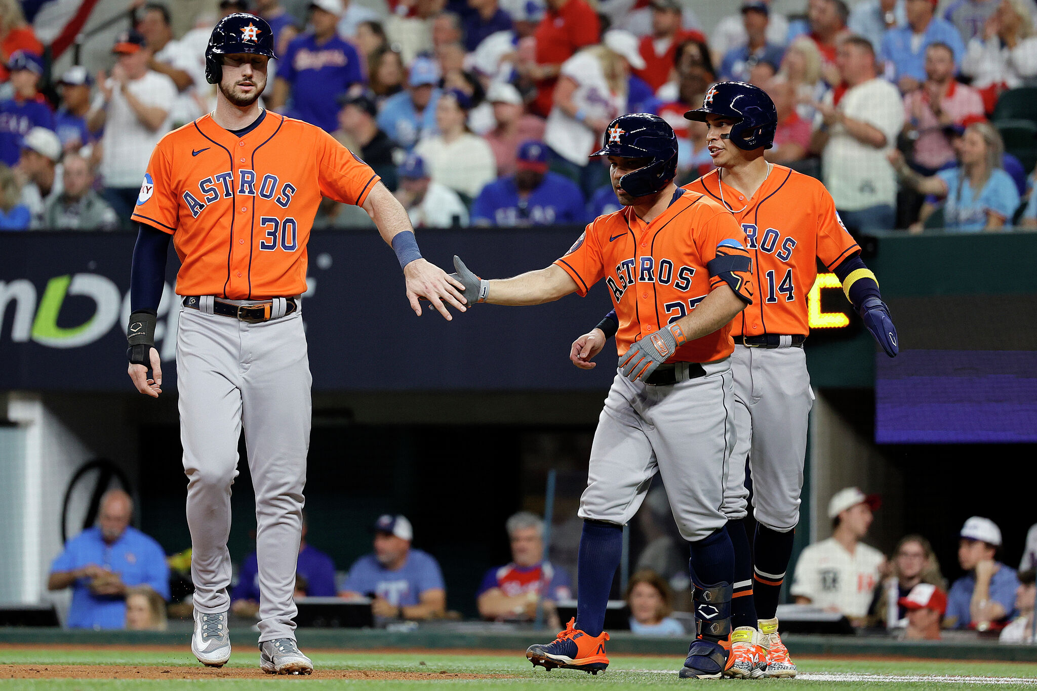 Jose Altuve Homer Highlights a Mini-Offensive Breakout by Stros