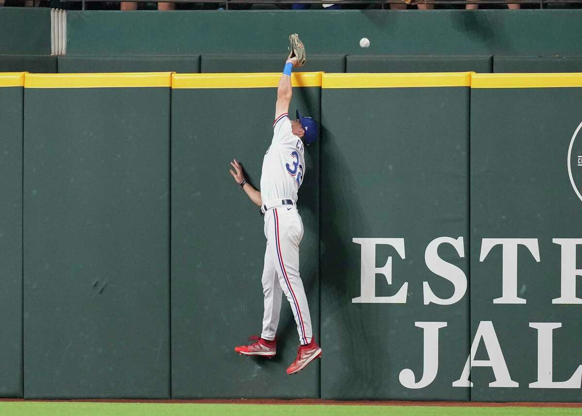 Five thoughts: Rangers build quick lead in Game 2, hold off Astros to take  control of ALCS