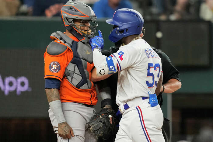 Rangers' utilityman Josh Smith to get majority of reps at shortstop with  Corey Seager out