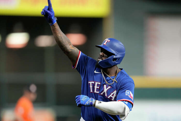 Rangers manager Bruce Bochy pleased with progress by ace Max