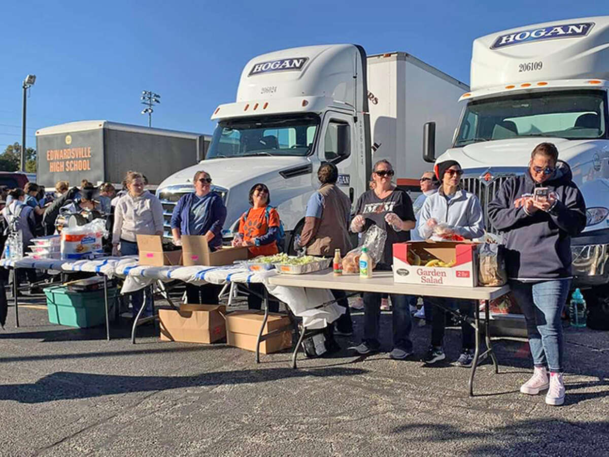 Edwardsville's Marching Tigers place eighth in Illinois State finals
