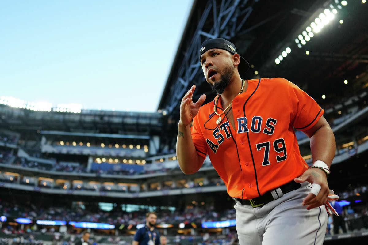 Yes, Astros' Jose Abreu stopped at Buc-ees after Game 5 of ALCS