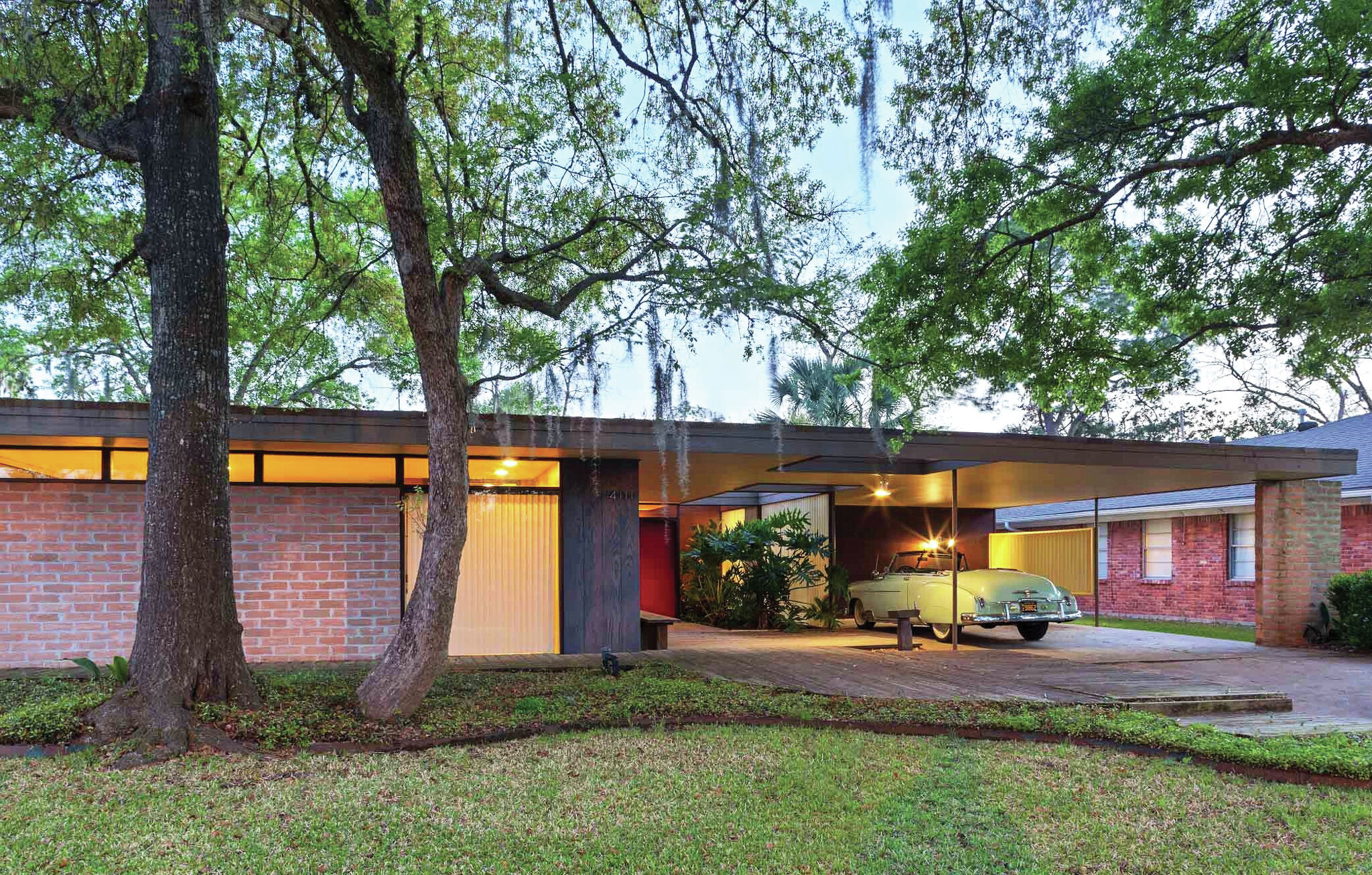 Preservation Houston  The Good Brick Tour is springing forward to the fall