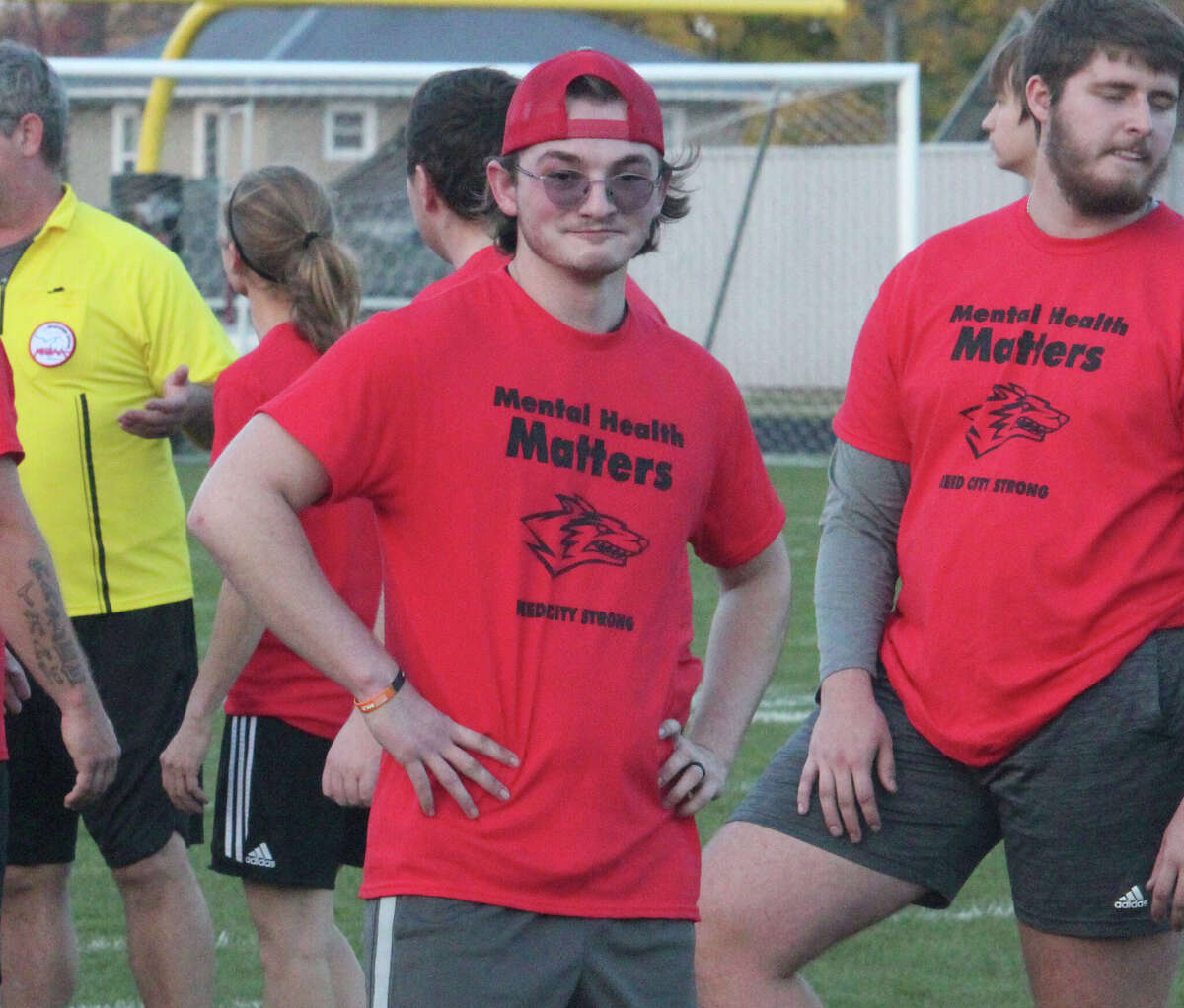 Alums, soccer team partake in special event