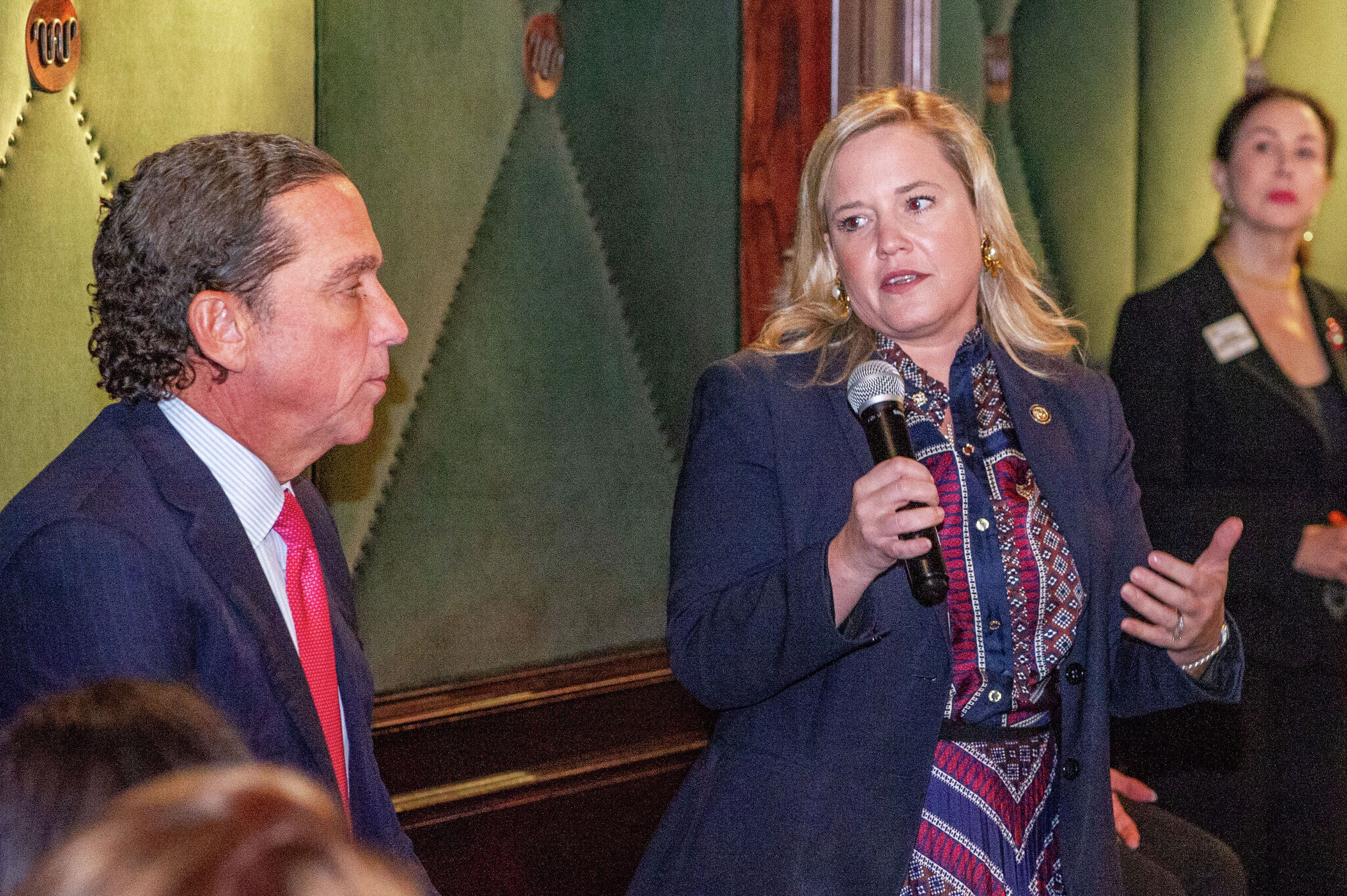 Houston Restaurant Association Endorses Mary Nan Huffman