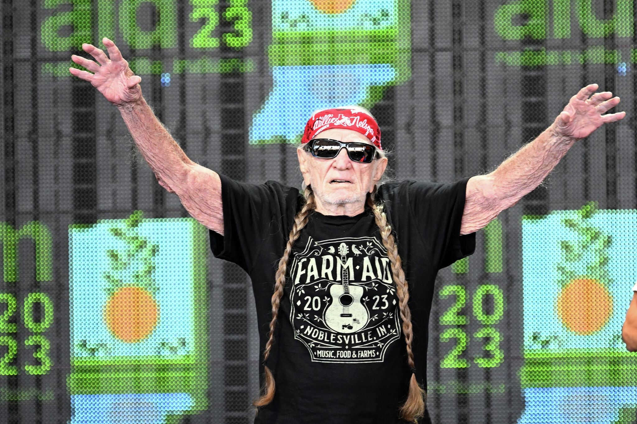 Willie Nelson Debuts Cannabis Products In Michigan