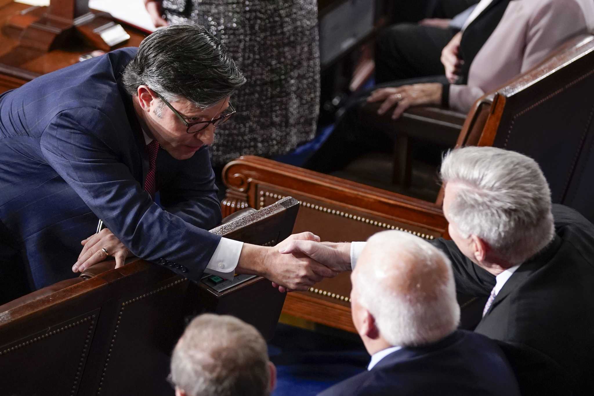 is the speaker of the house elected by a simple majority